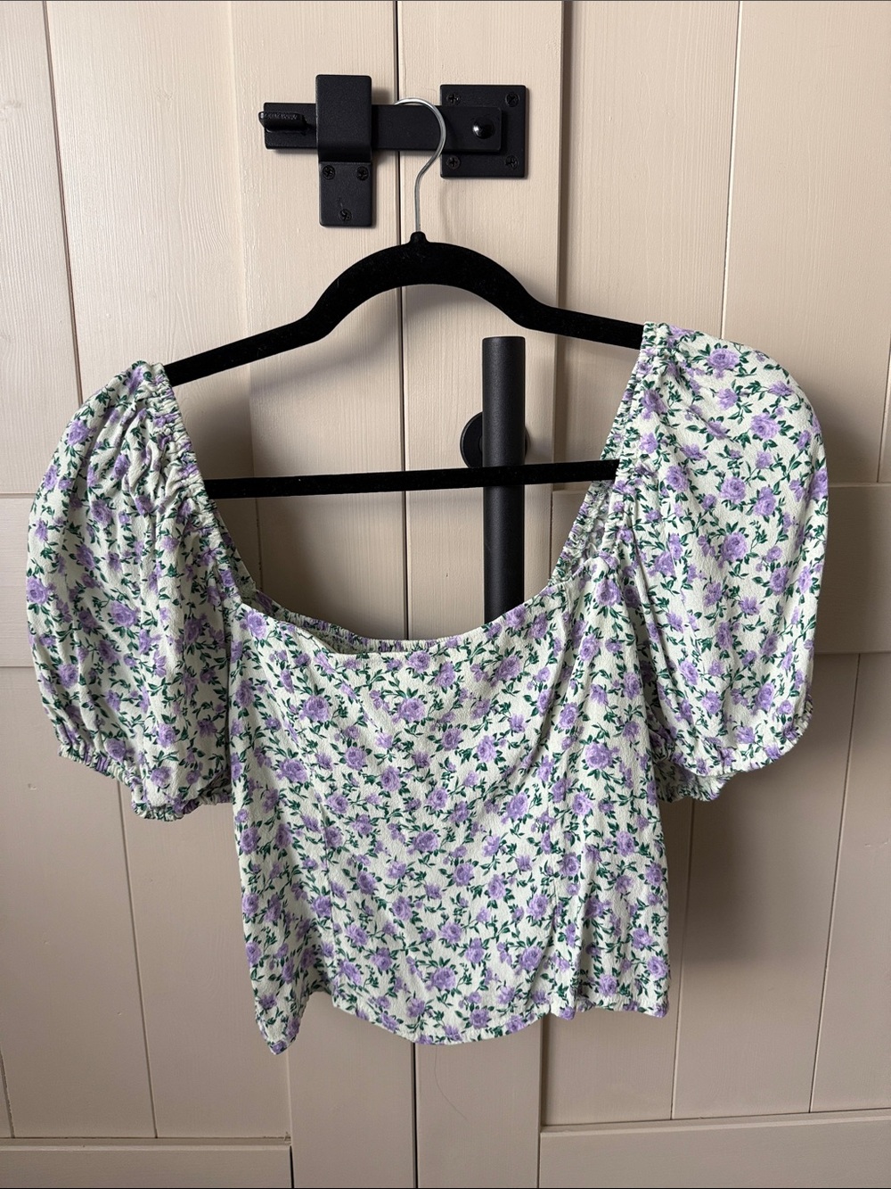 Floral Puff-Sleeve Crop Top - Lavender on White